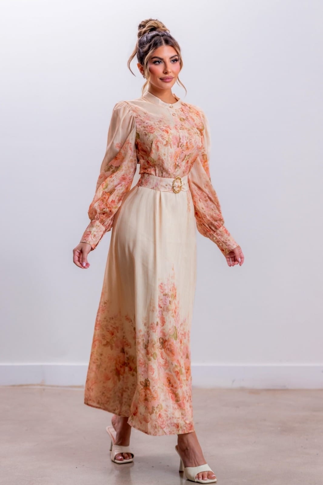 Vestido midi manga larga organza