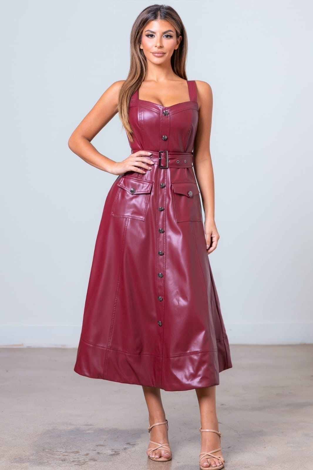 Vestido midi de tirante vinipiel