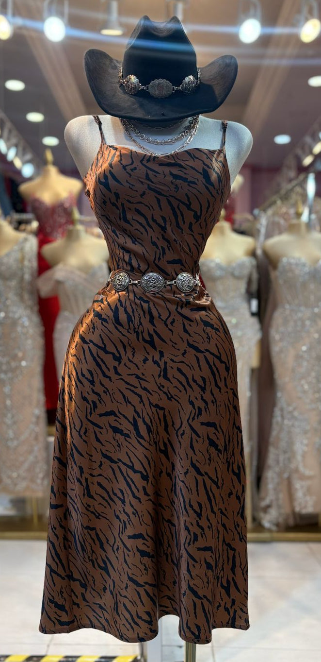 Vestido midi satin tiger