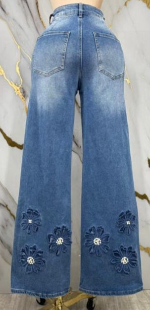 Pantalón aplicación de flores con perla