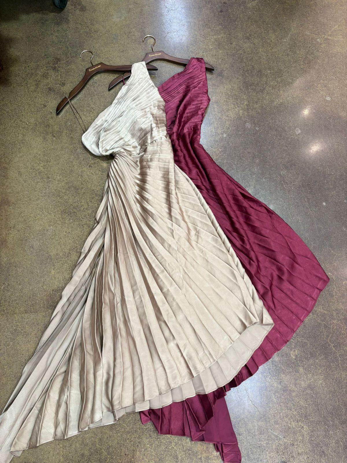 Vestido asimetrico medio hombro