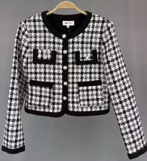 Saco corto borde negro