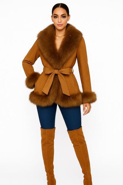 Abrigo gamuza borde peluche