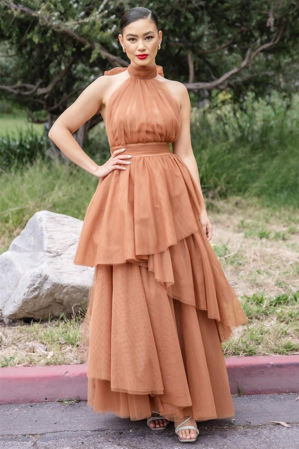 Vestido halter tul en capas