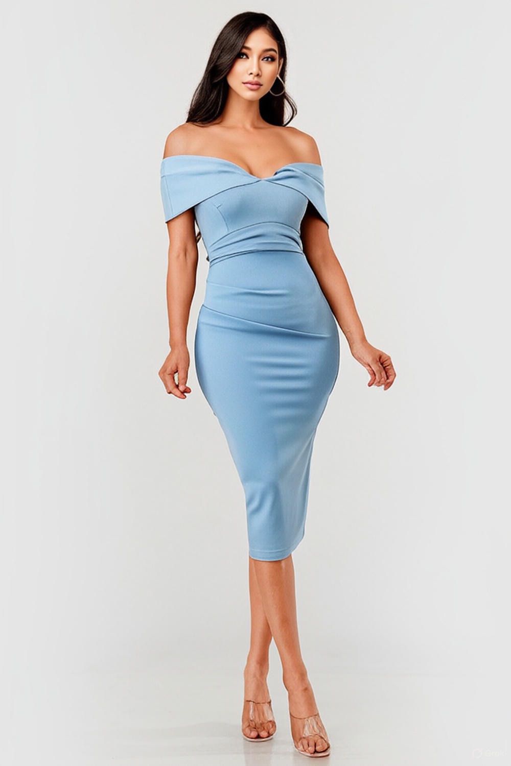 Vestido midi estrapless manga caida
